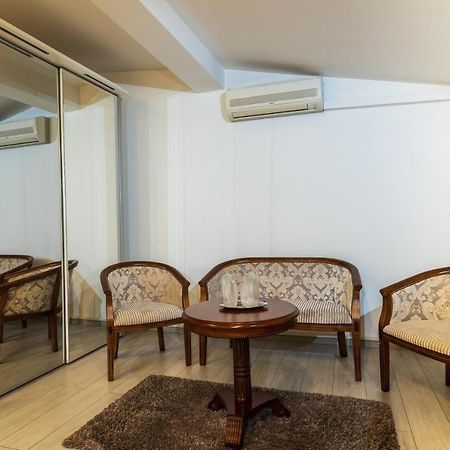 Hotel Royal Urziceni Εξωτερικό φωτογραφία
