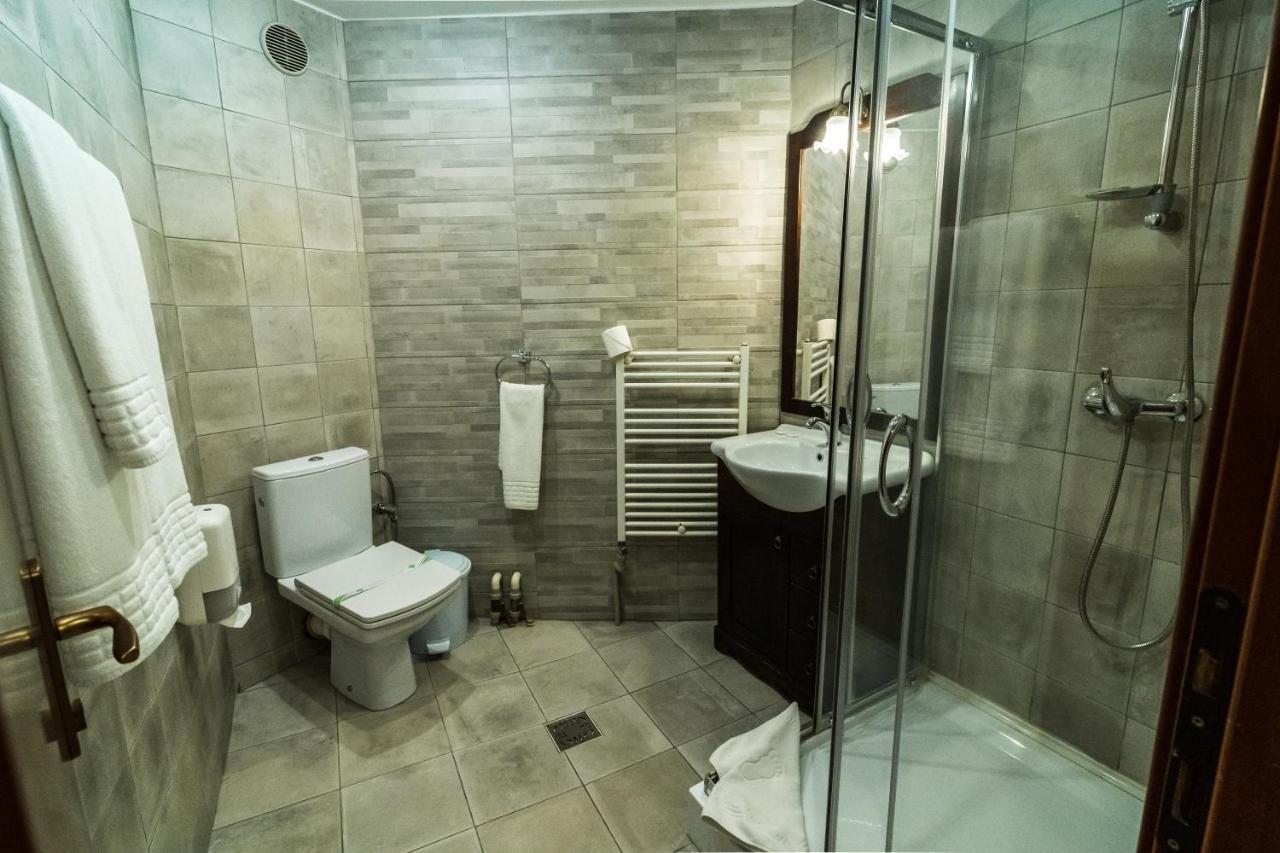 Hotel Royal Urziceni Εξωτερικό φωτογραφία